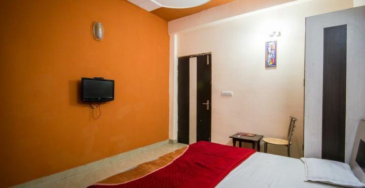Hotel Ved By Wb Inn Agra  Exteriör bild